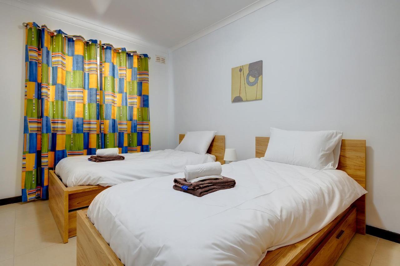 Modern 2 Bedroom Maisonette In Central Sliema Exteriör bild