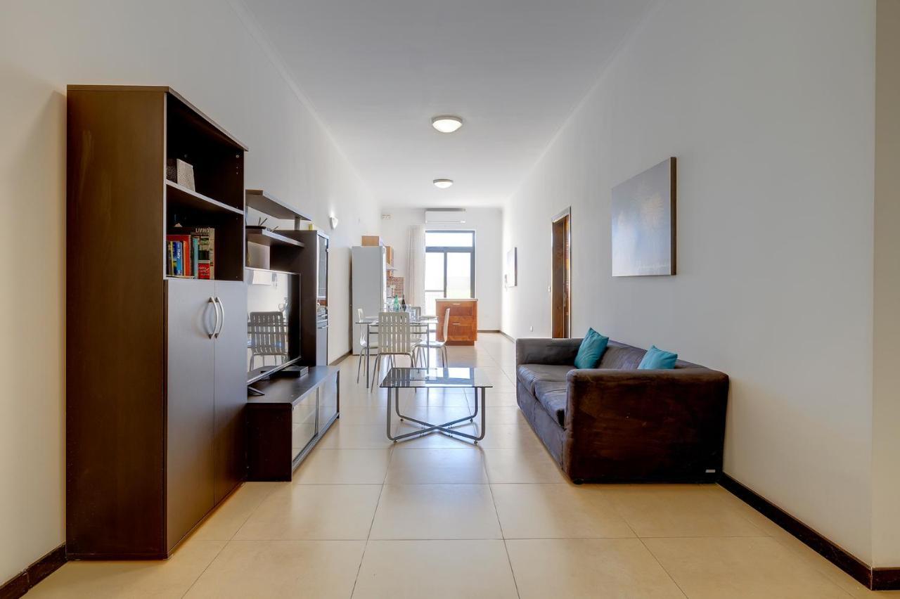 Modern 2 Bedroom Maisonette In Central Sliema Exteriör bild